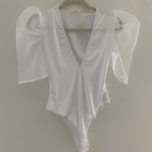 💕 3 for $55 | Classy White Bodysuit